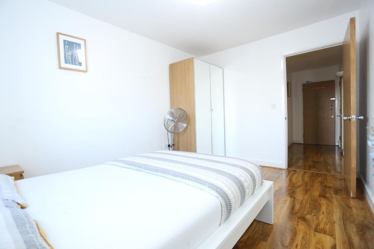 Lovely View 2 Beds 2 Bath Apartment, Londen Buitenkant foto